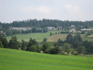 Hameau de La Vedrinelle, commune de Sainte Colombe de Peyre.